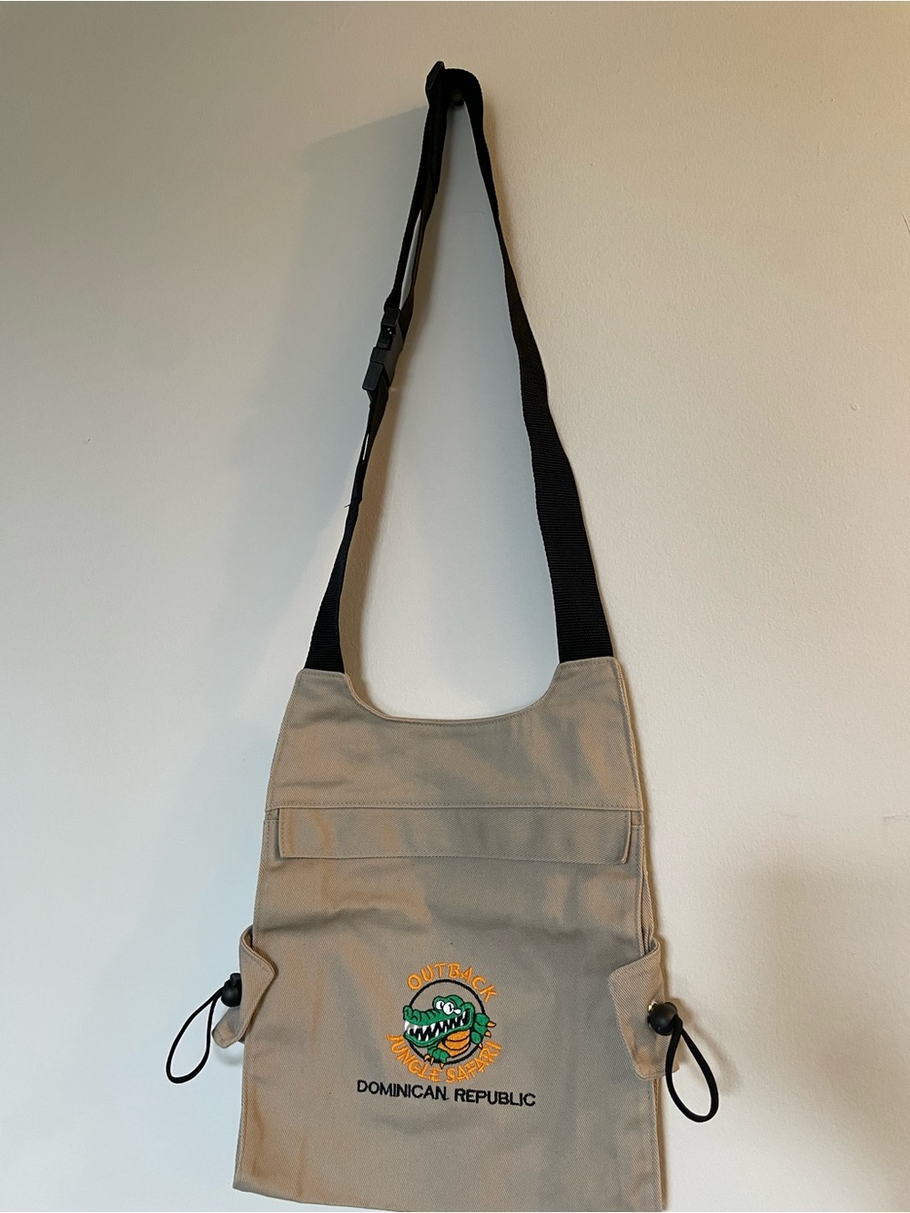 Vintage Outback Jungle Safari Dominican Republic Canvas Crossbody Bag like new